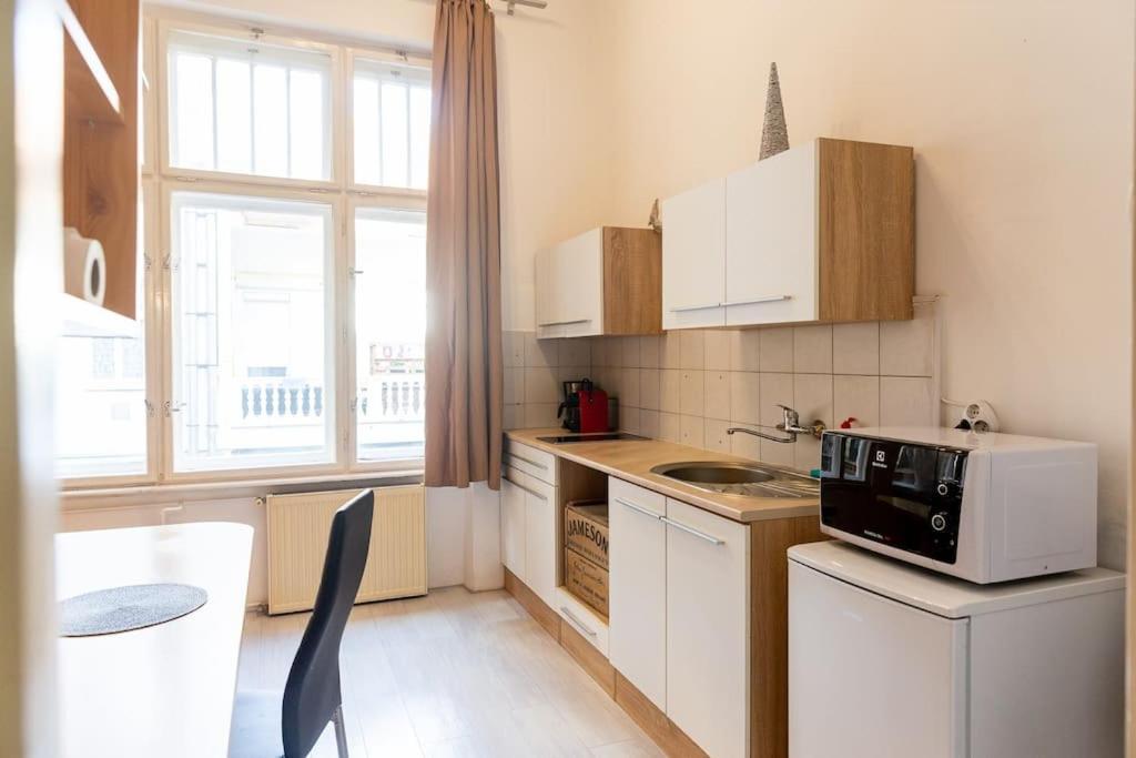 Apartment Heart 10