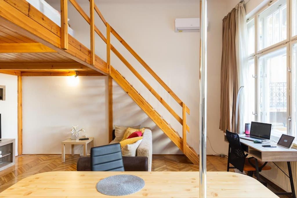 Heart 10 Apartment Budapest