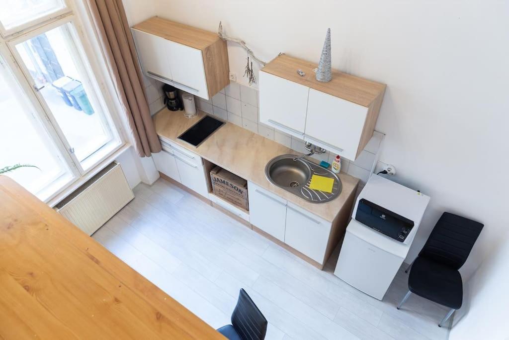 Apartment Heart 10 *
